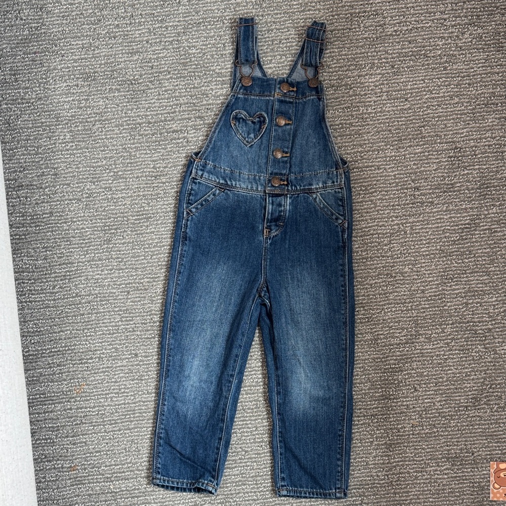 OshKosh B'gosh soft jeans overalls/jumpsuit
